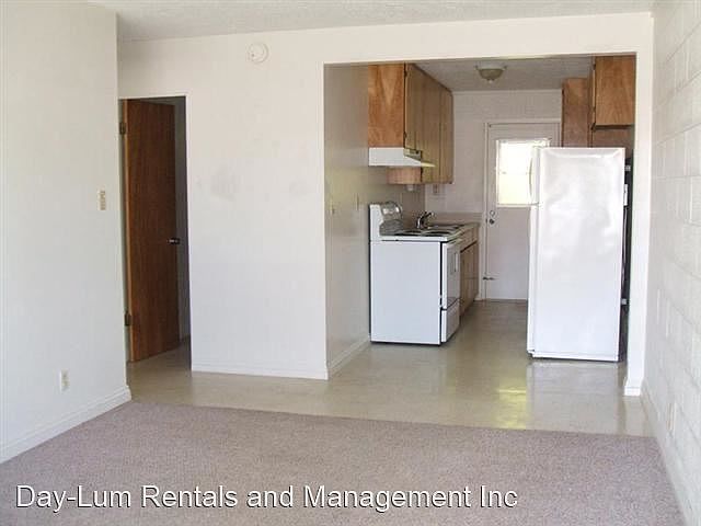 2nd image of 230 Kapiolani St #104