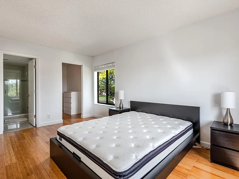 629 Sea Pine Way #D3 — Photo 16