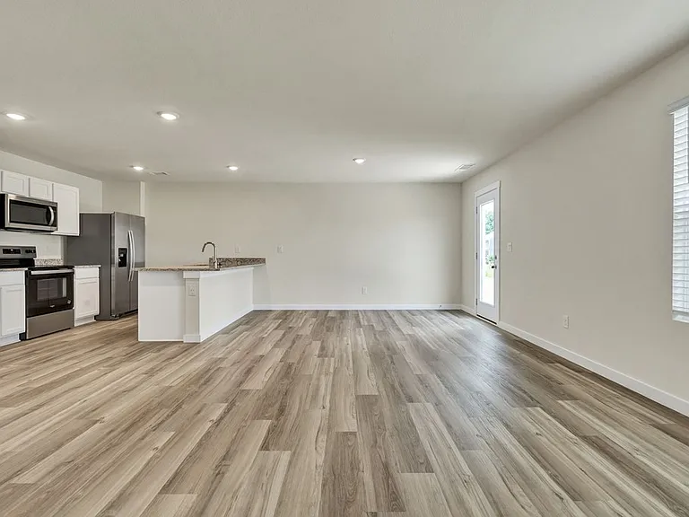 576 Fox Den Cir — Photo 8