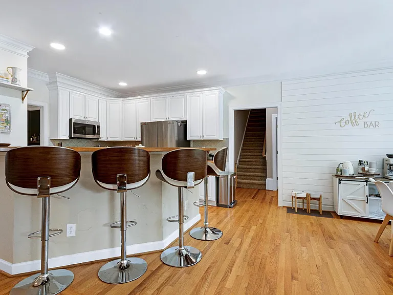 2711 Ashland Dr — Photo 14