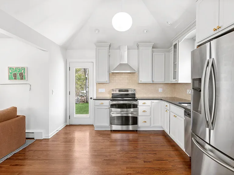 26 Oak Dr — Photo 8