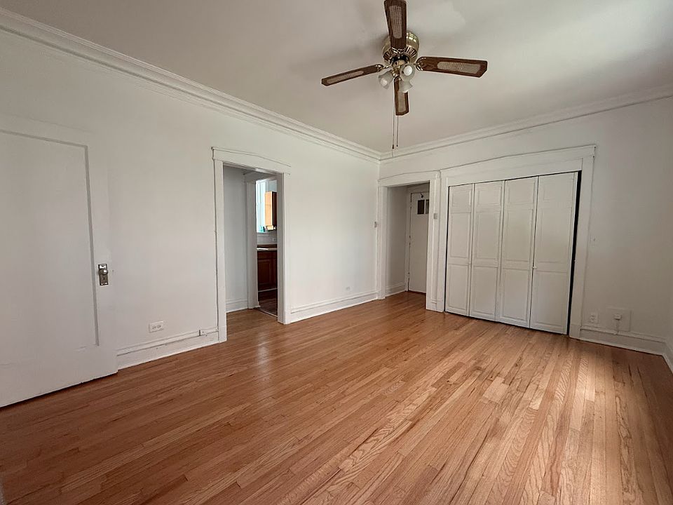 1st image of 5458 S Kimbark Ave APT 1E