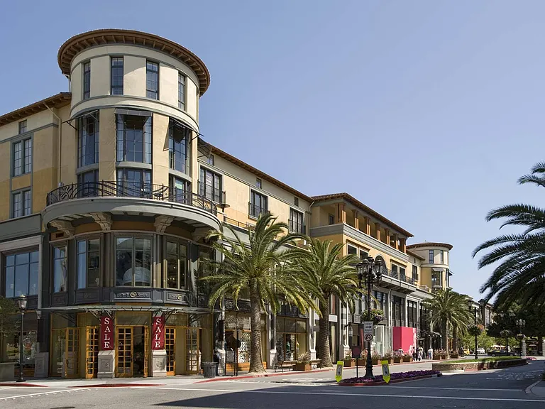 From local boutiques to major retailers, San Jose shopping is always within reach