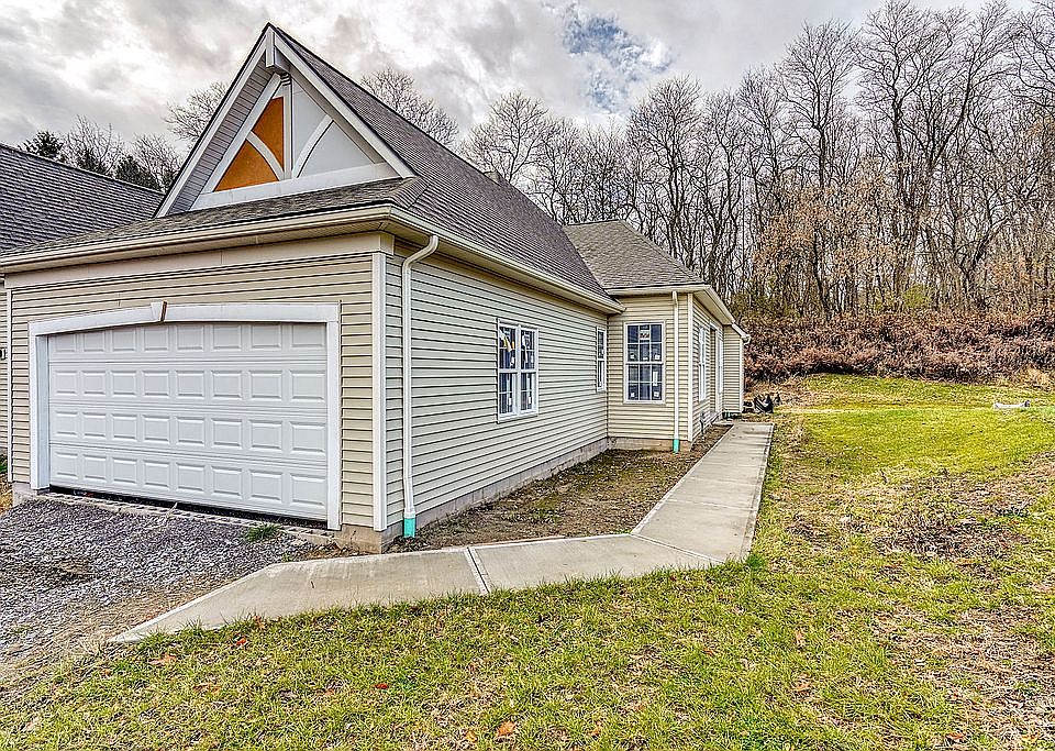 1st image of 1098 Chapelhill Dr #332