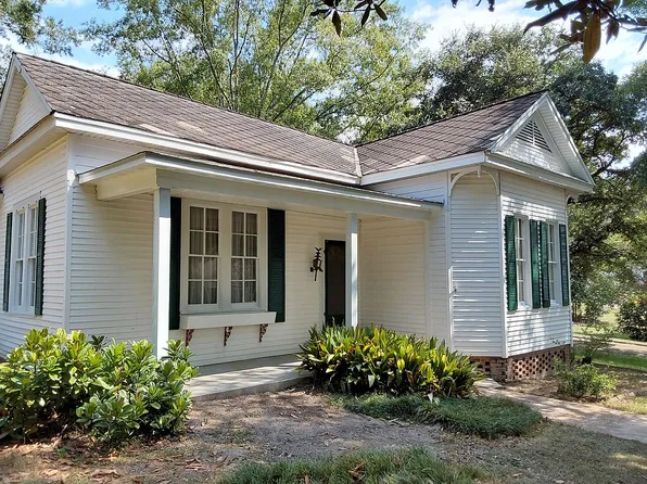 295 S Clark Ave, Magnolia, MS 39652