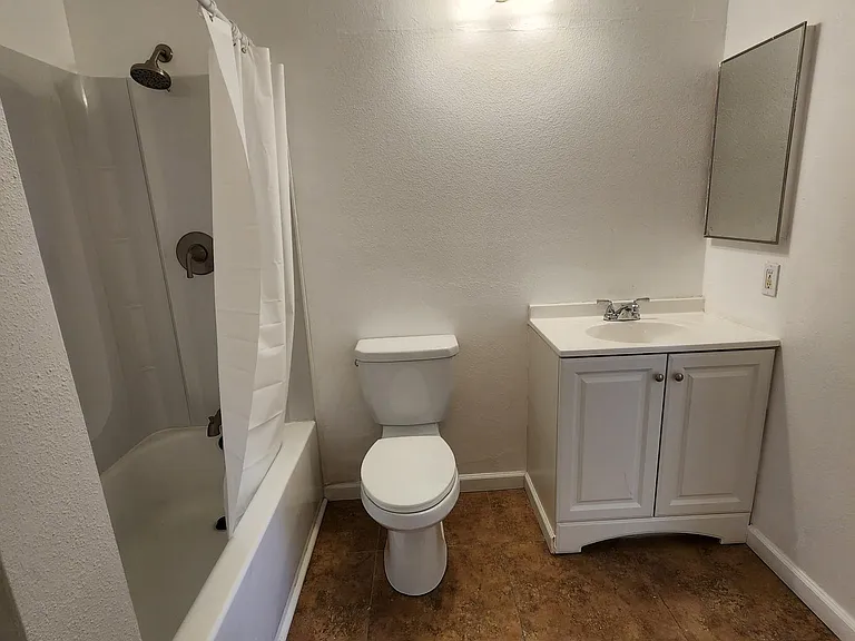 Fully remodeled guest bathroom