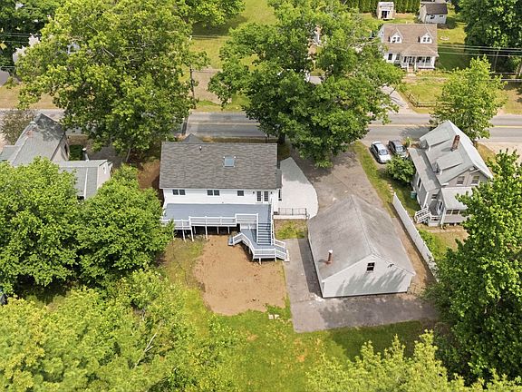 3rd image of 22 Farm Lane