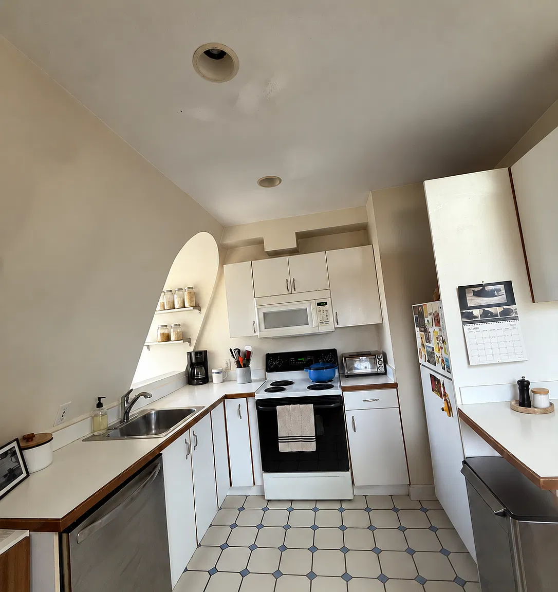 24-26 Millmont Street - 26-D — Photo 3