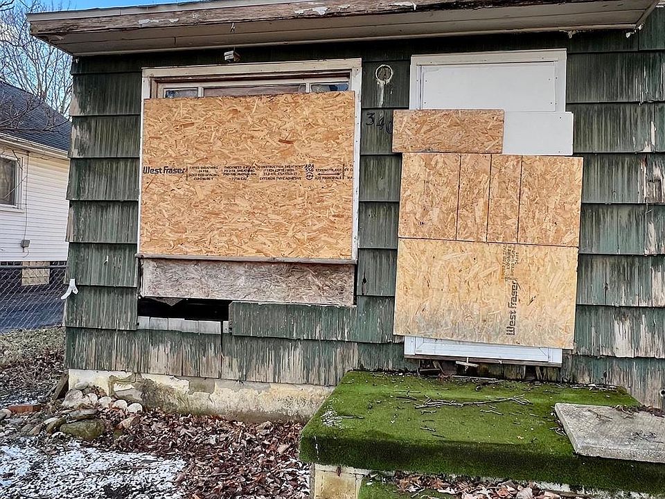 2nd image of 3402 Brandon St