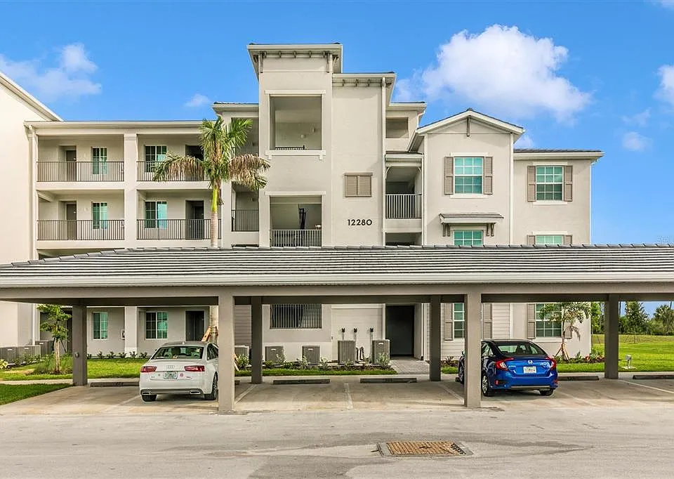 12280 Wellen Golf St #403
