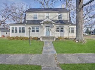 10 Wilson Ave, Oakhurst, NJ