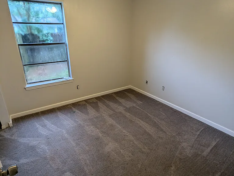 7935 Dartmoor Dr — Photo 16