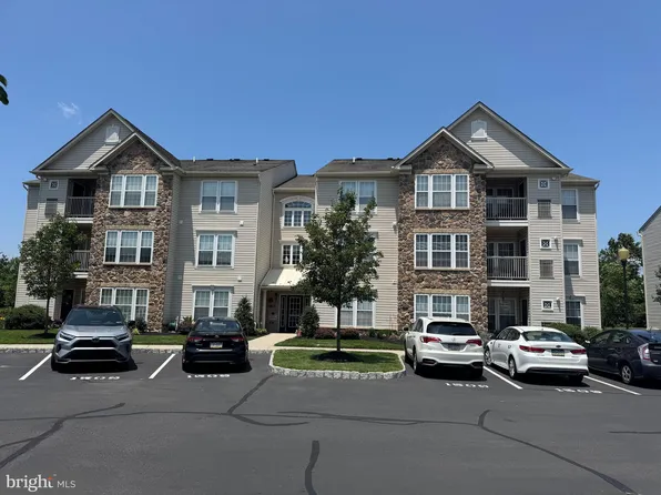 1509 Moore St Unit 302, Bristol, PA 19007