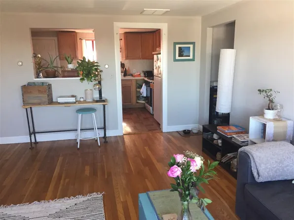 94 Moreland St #4, Somerville, MA 02145