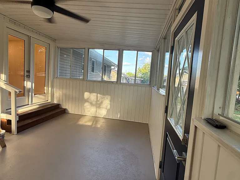 2360 Parkway Dr SE — Photo 22