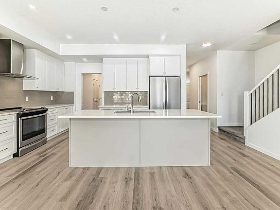 3rd image of 64 E Masters Row SE