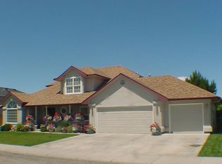 1860 W Sunny Slope Dr, Meridian, ID 83642