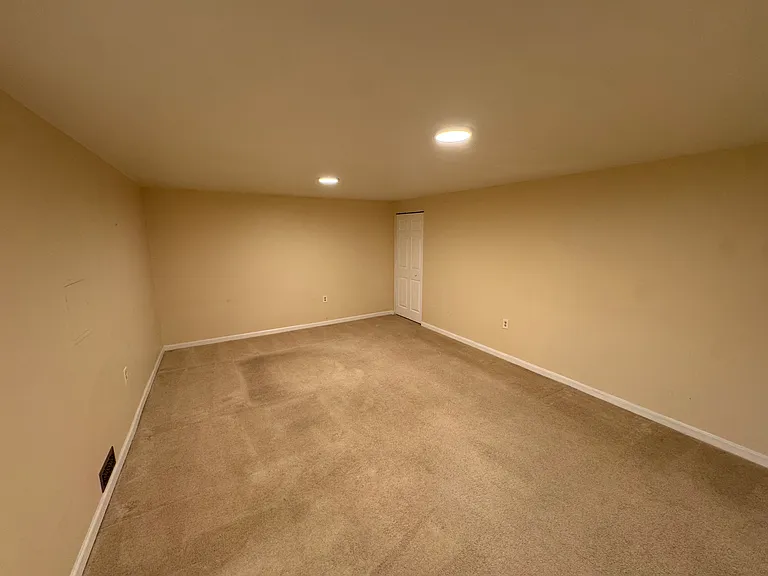 17 Hickory Hill Ct — Photo 11