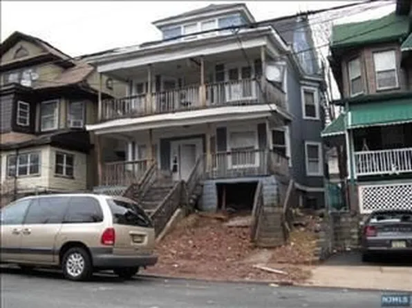 37 Mapes Ave, Newark, NJ 07112