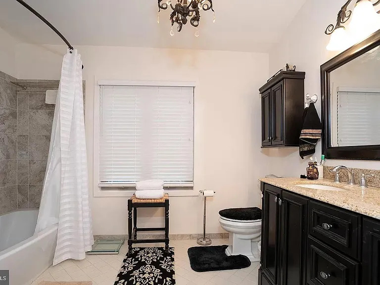 11696 Fox Glen Dr — Photo 26