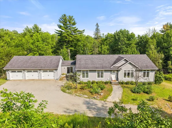 630 South Road, Holden, ME 04429