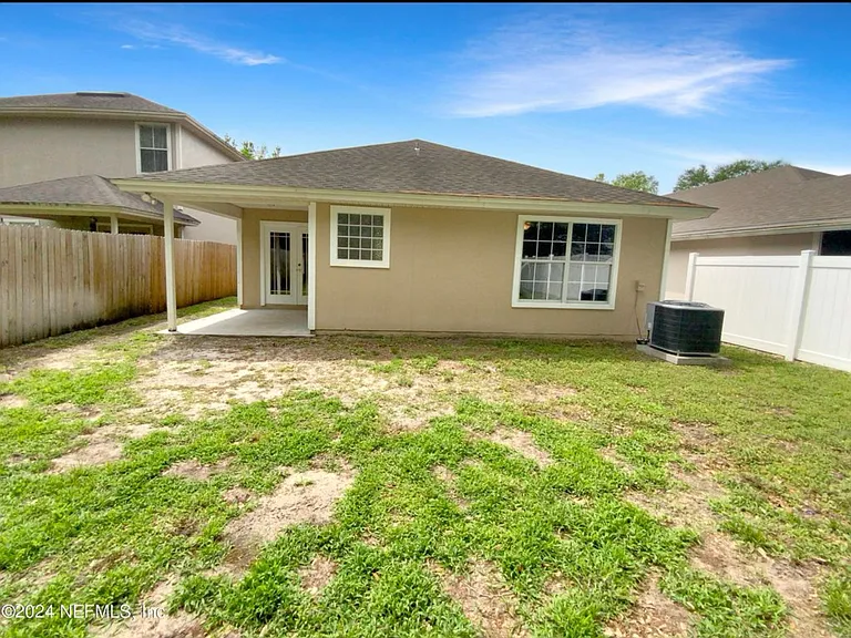 3851 Pebble Brooke Cir — Photo 10
