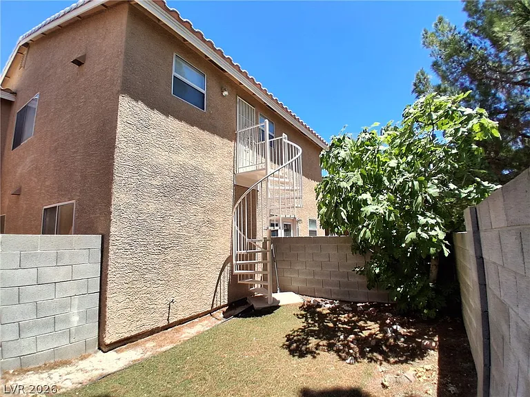 8009 Cetus Cir #201 — Photo 12
