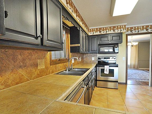 4th image of 1303 Kincannon St