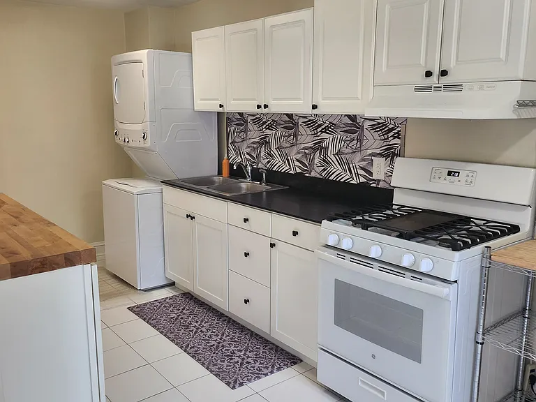 9458 Hickory St #B — Photo 3