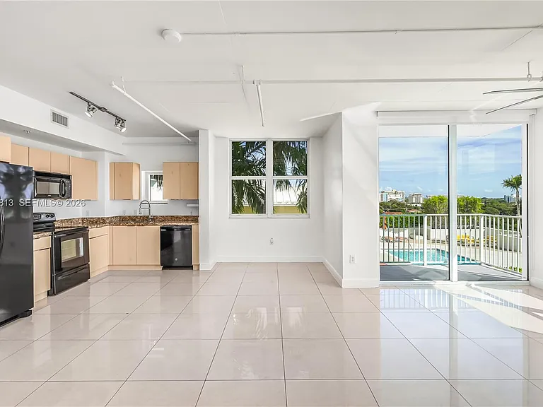 3180 SW 22nd St #601 — Photo 3