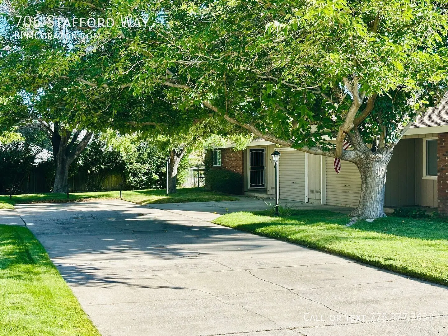 Nice 2 bedroom townhouse w/ 1 car garage and AC! — Photo 3