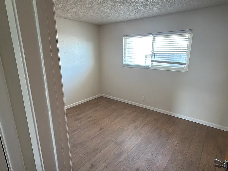3509 Fairview Dr #1 — Photo 7