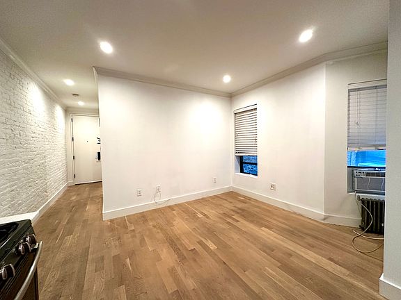 4th image of 222 W 21st St APT 2F