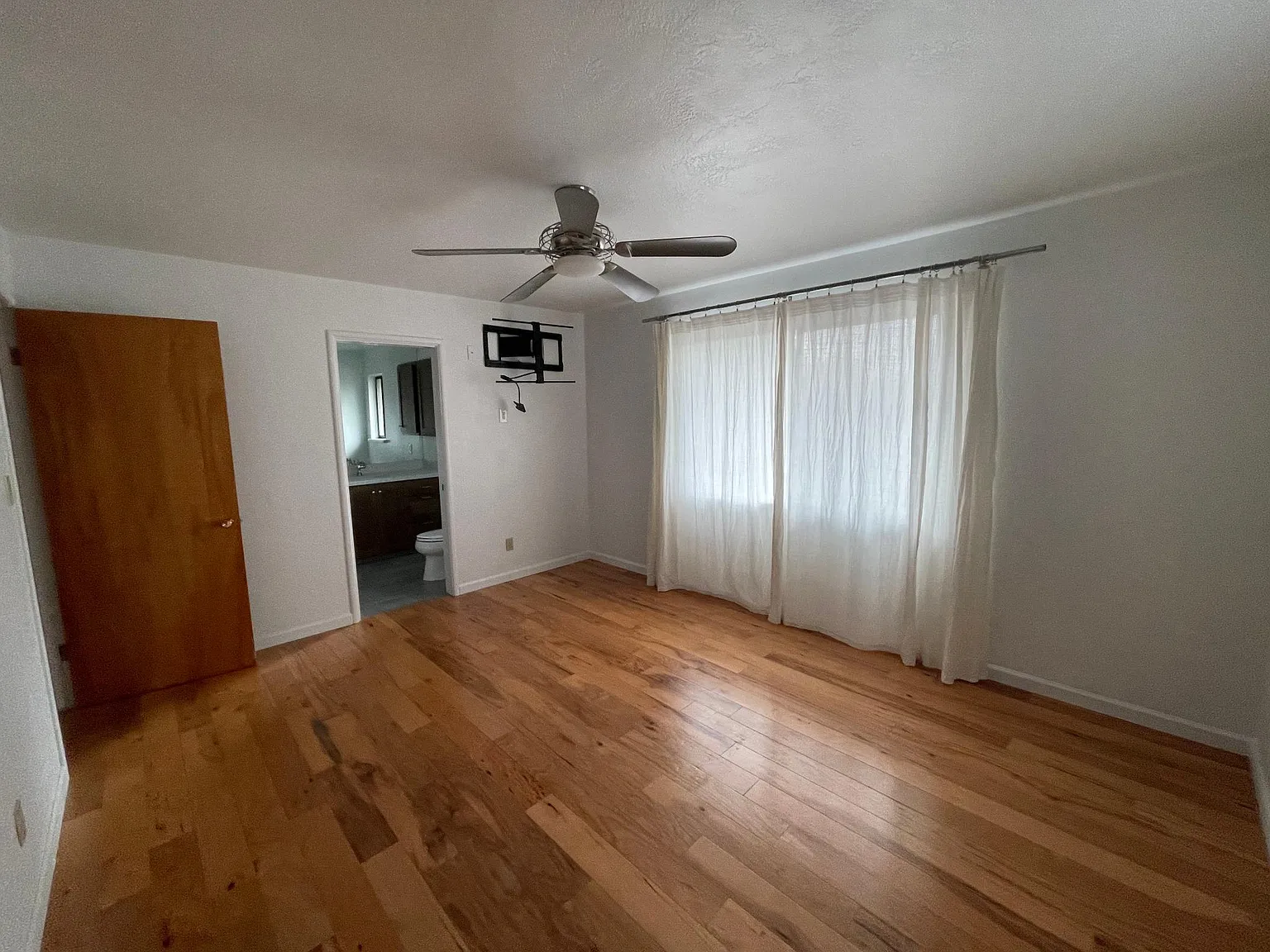 2611 W Highway 12 — Photo 3