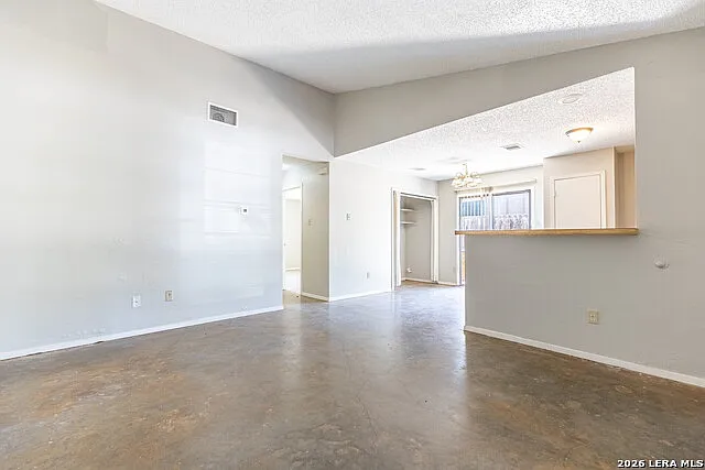 6201 Berkett Cv #B — Photo 4