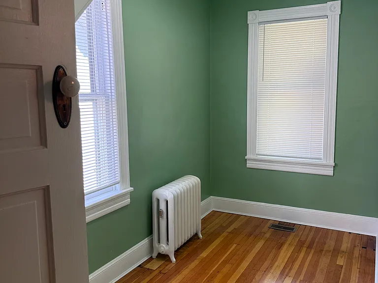 514 S Cameron St — Photo 11