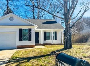 8419 Milton Morris Dr, Charlotte, NC 28227