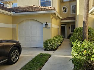 77 Silver Oaks Cir UNIT 930, Naples, FL 34119