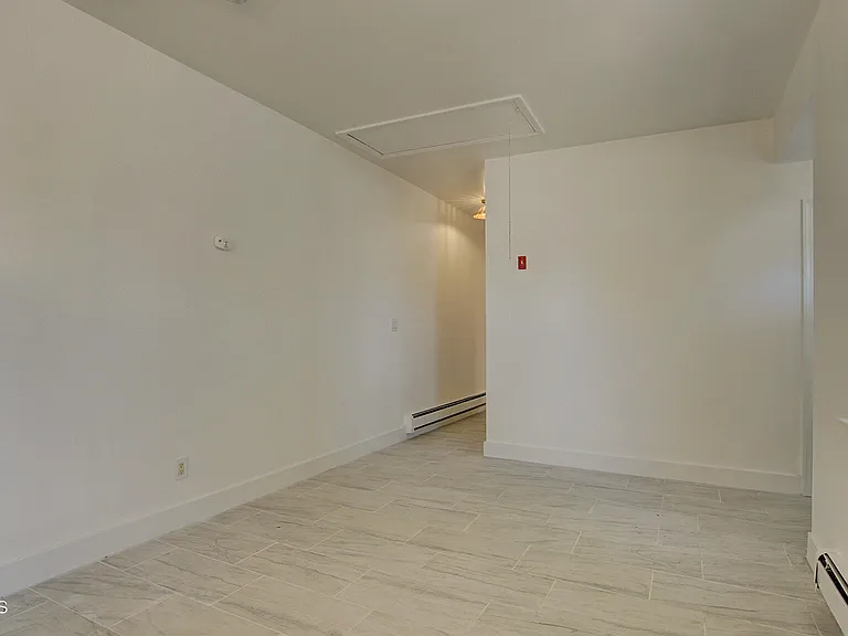 19 Bayview Ave #B — Photo 13