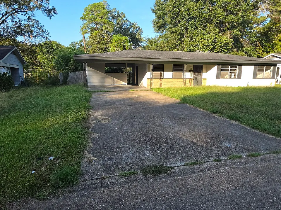 1059 Maria Dr