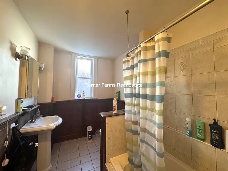 37 Hillside St #A — Photo 16