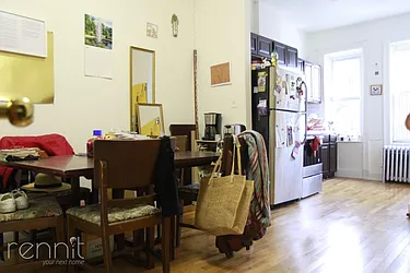 Rented by Rennit Inc.