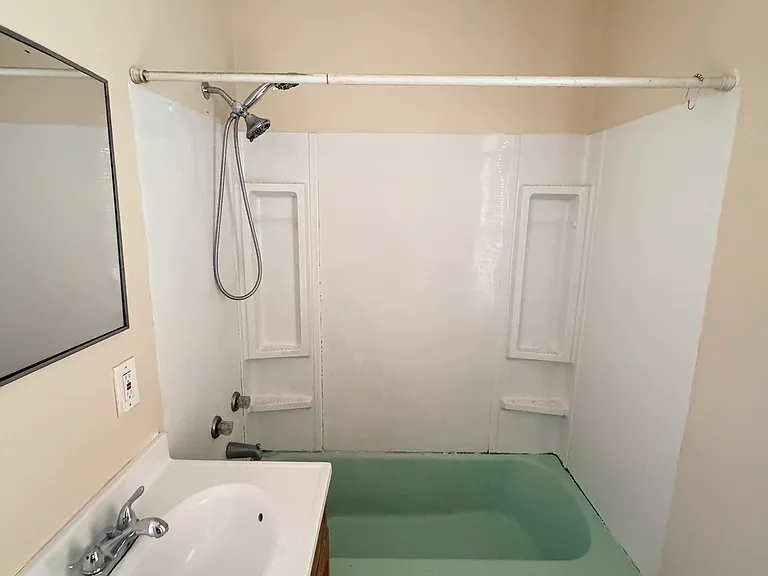 224 Lloyd St #1 — Photo 13