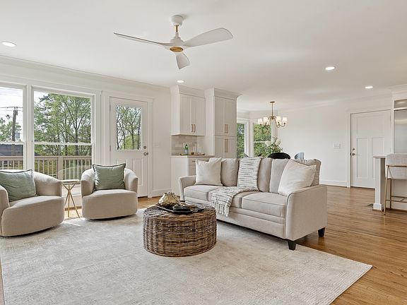 3rd image of 3593 Spring Hill Rd