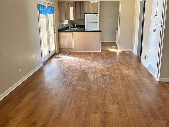 4th image of 1426 9th Ave