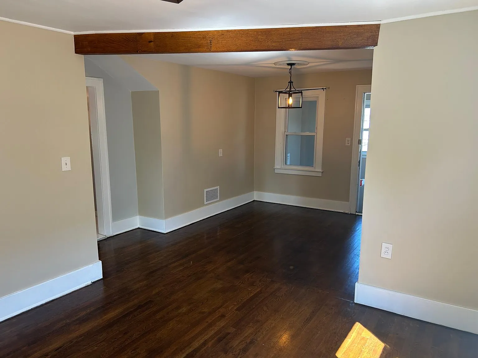 1 bed, 700 sqft, $1,100 — Photo 4
