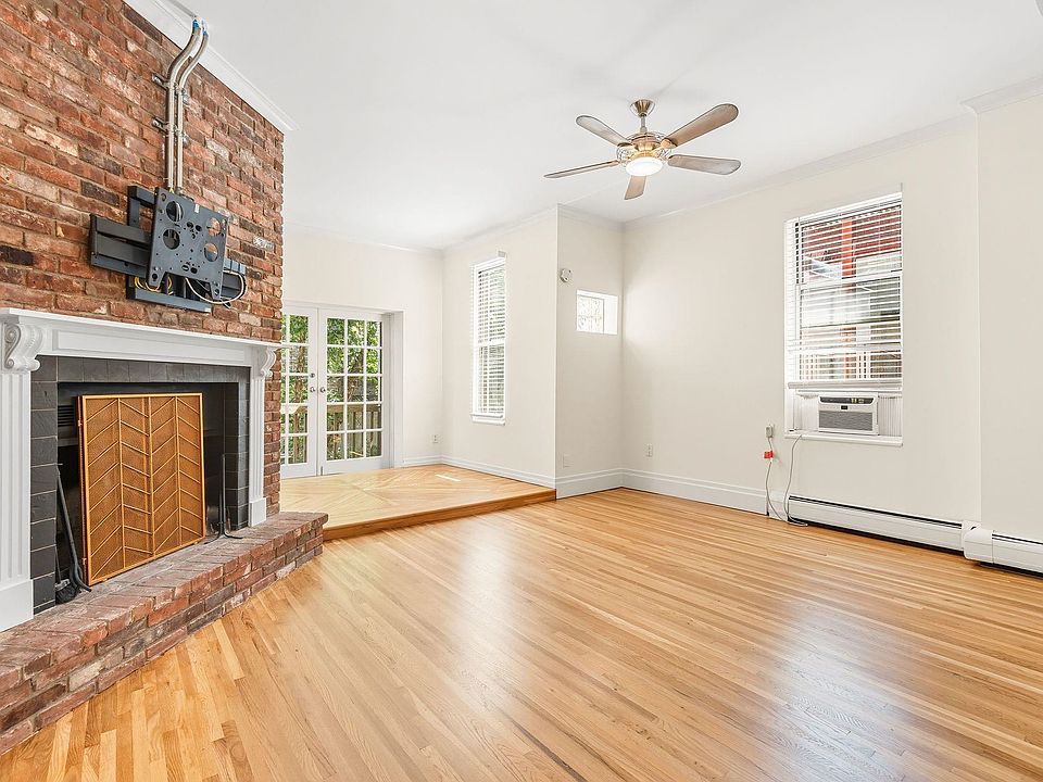 1st image of 725 Washington St APT 5