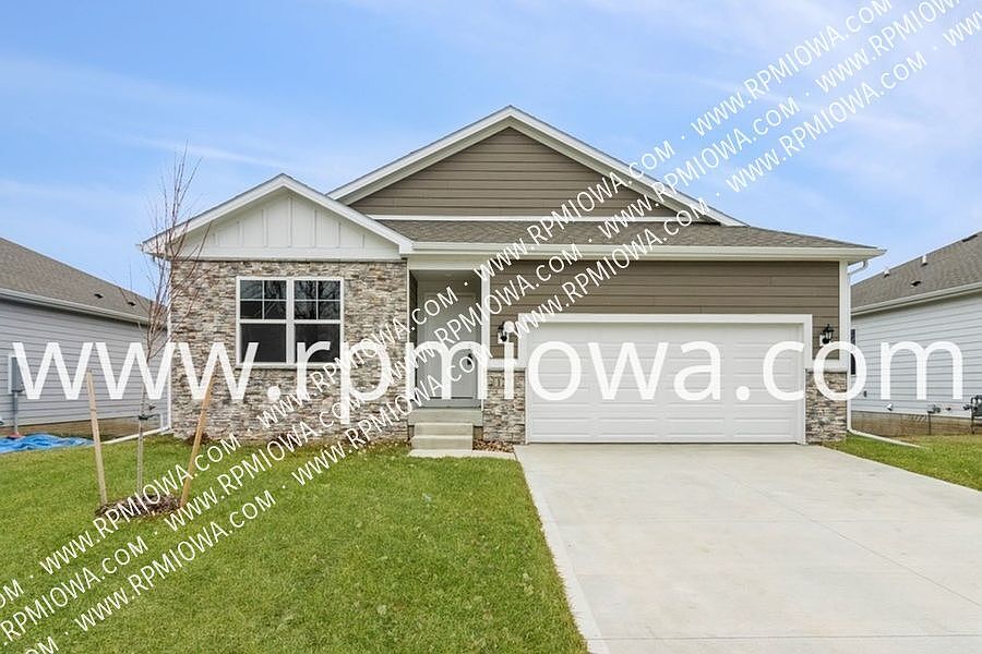 1st image of 127 Dakota Cir