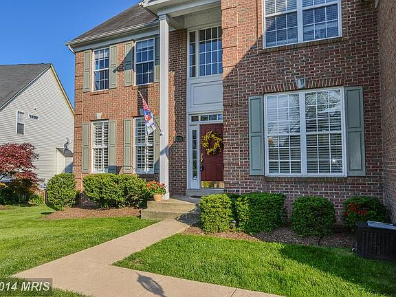 2nd image of 43045 Caledonia Ct