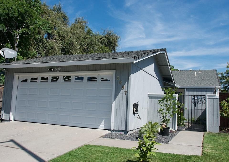 1st image of 6087 Carolina Cir